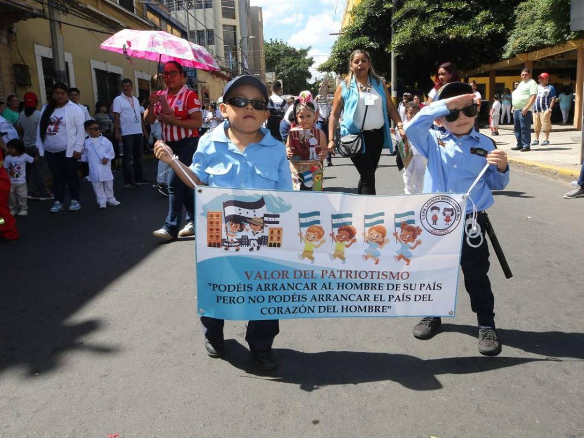 Alegría, mensajes y patriotismo: el ambiente en los desfiles patrios de prebásica