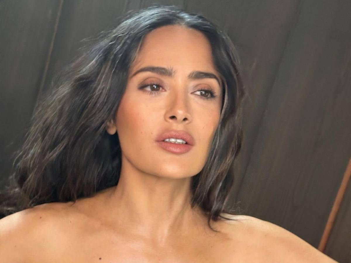Donald Trump intentó conquistar a Salma Hayek, pero ella lo rechazó Donald Trump intentó conquistar a Salma Hayek, pero ella lo rechazó