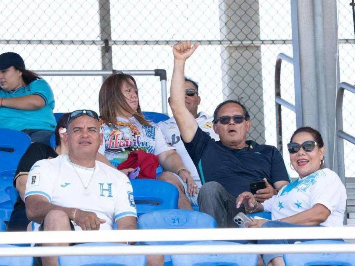 Hondureños tienen ambientazo en el Truman Bodden Sports Complex de Islas Caimán