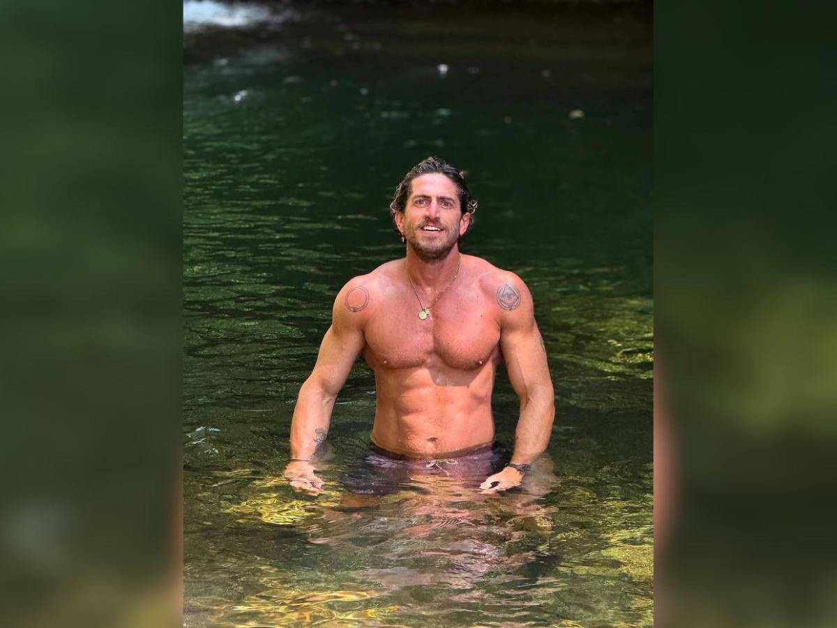 ¿Quién es Rafael Olarra, el hombre con el que vinculan a Pedro Pascal?