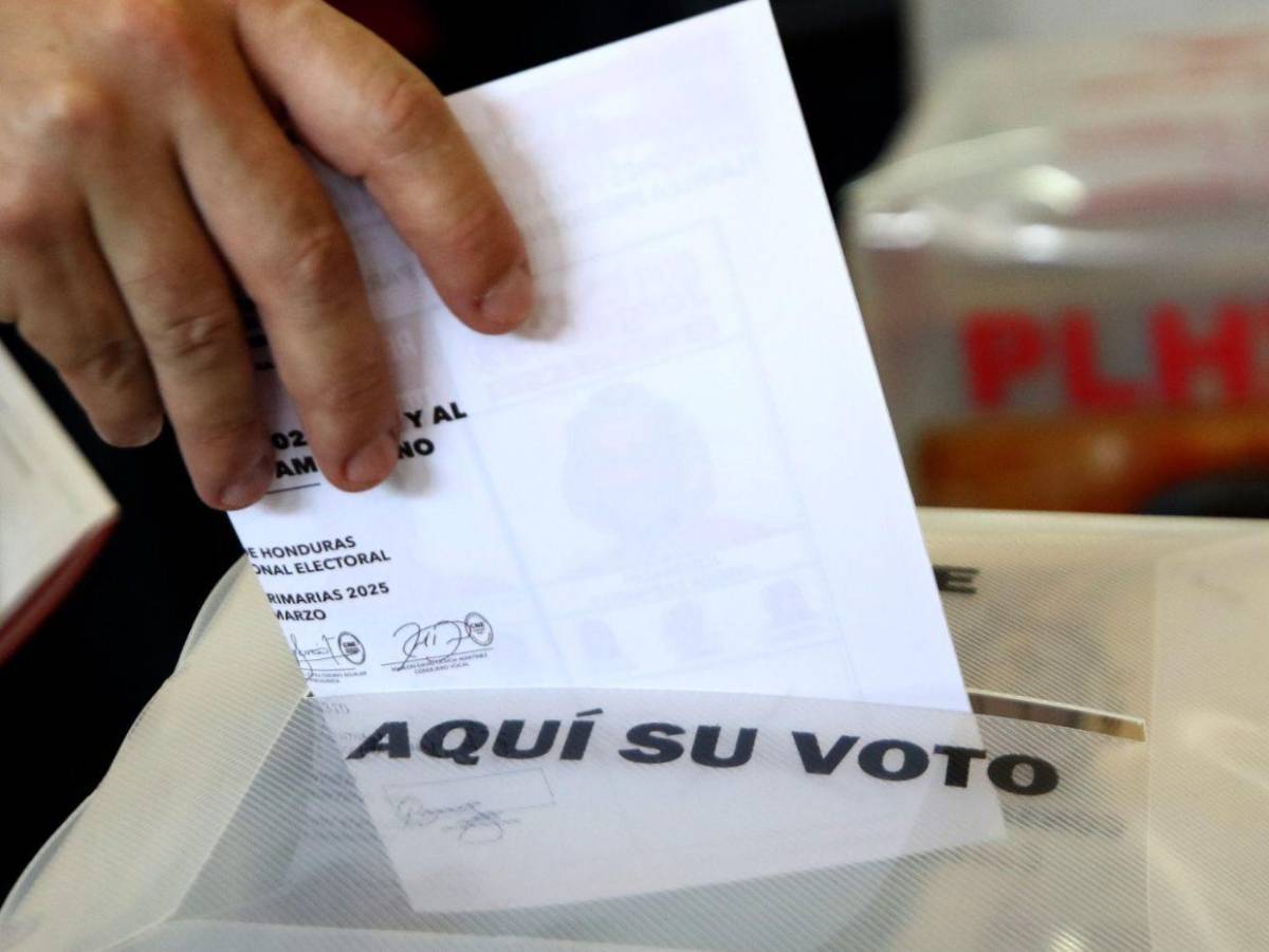 Las 9 claves del post de Donald Trump en Truth Social sobre candidatos presidenciales en Honduras