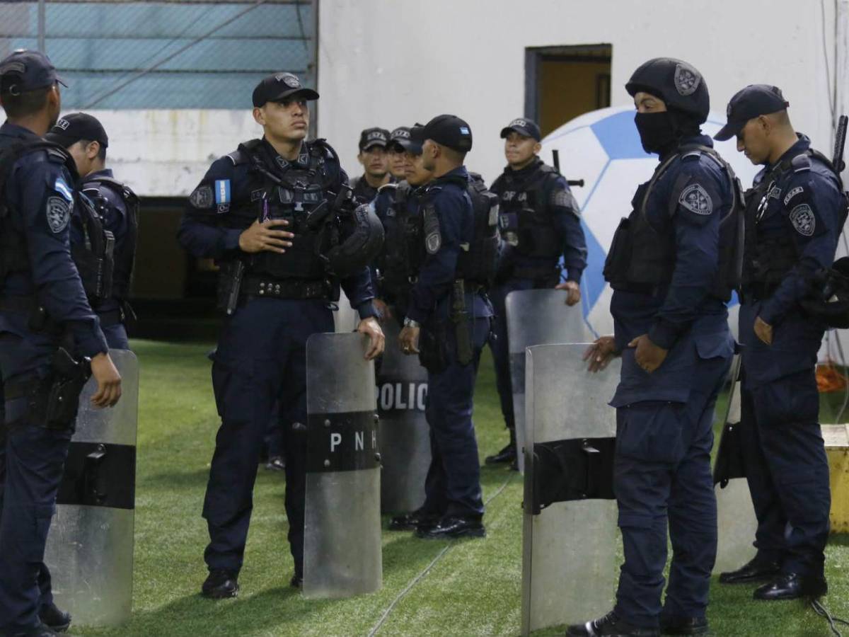 Clásico en el Morazán: Afición, jugadores, directivos y un invitado especial