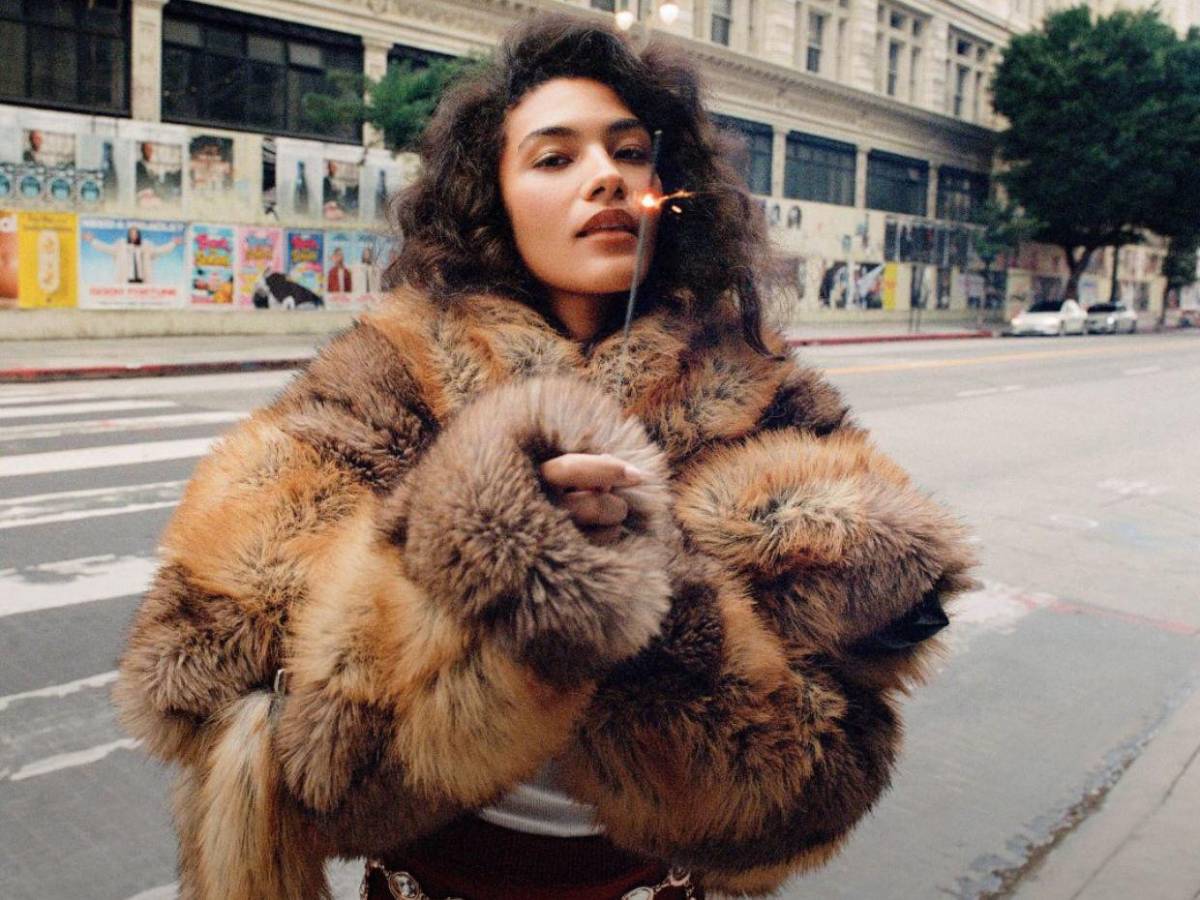 Quién es Olivia Dean, la artista que igualó a Adele con solo 26 años