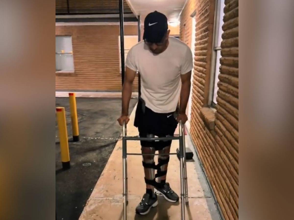 Tras caída en desfiles de 2025: el mayor David Maldonado vuelve a caminar