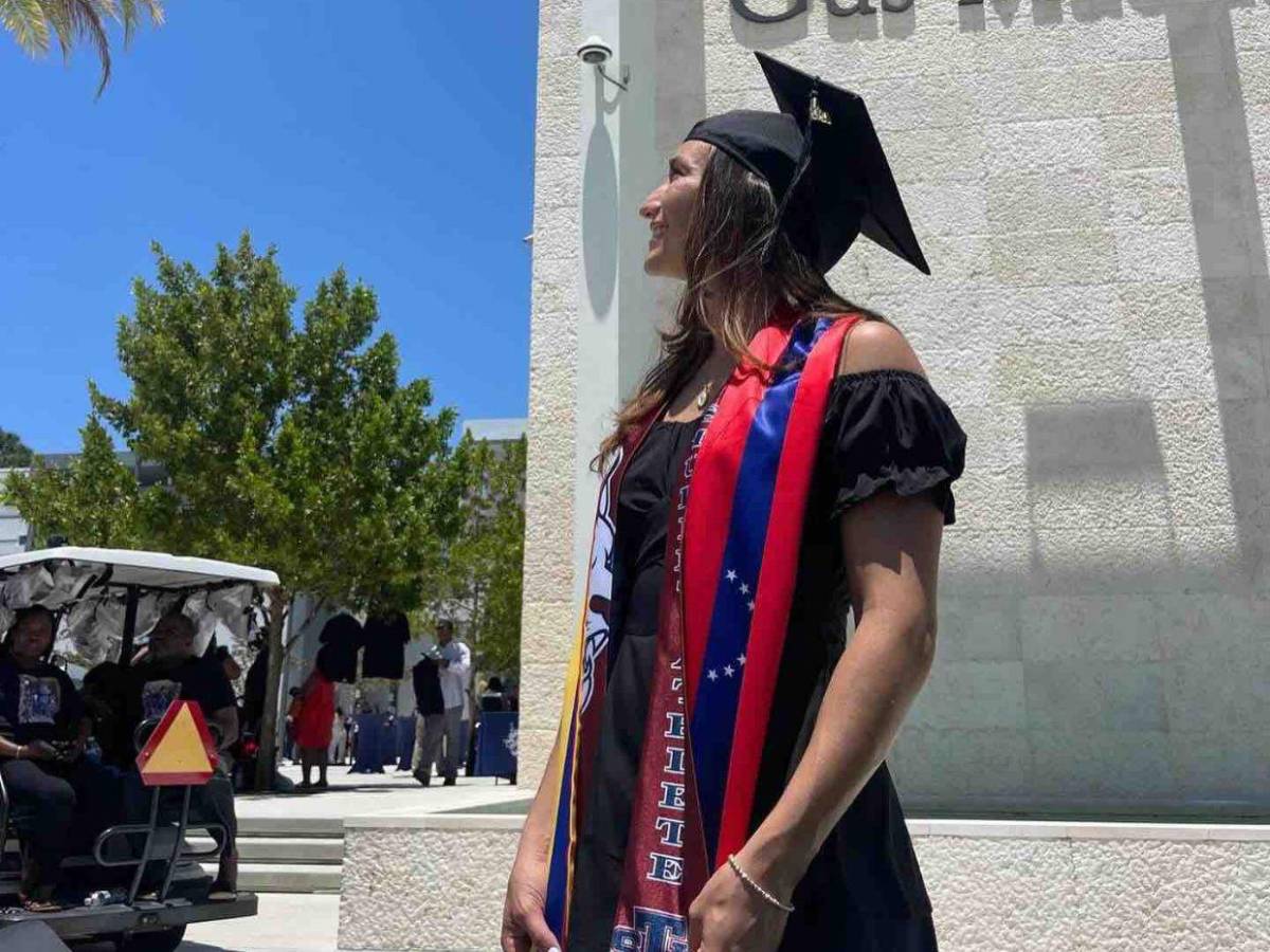 Claudia Rodríguez, excapitana de fútbol detenida por ICE tras fin del TPS