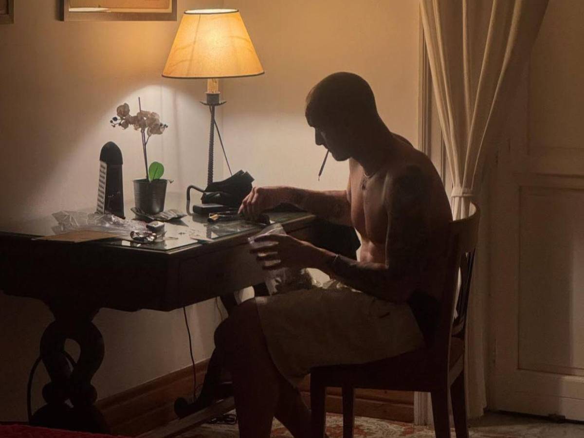 Charli XCX y George Daniel celebran una segunda boda en Italia con una fiesta sin restricciones