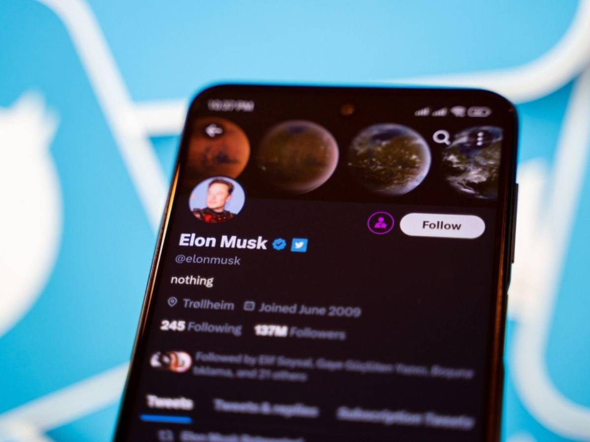 Elon Musk acusa a Ashley St. Clair de querer transicionar a su hijo de un año