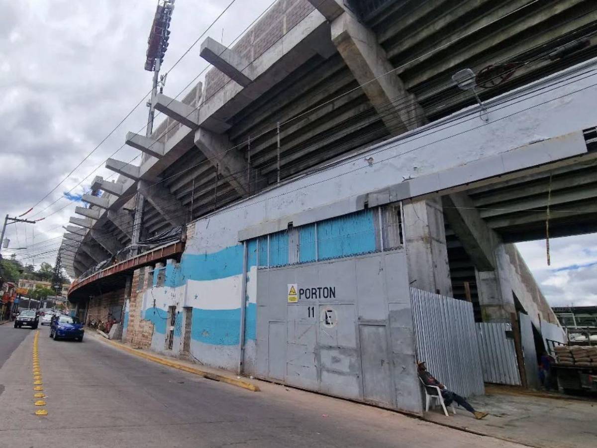 Nuevas fotos: Así va quedando el Estadio Nacional con el techo que le están instalando