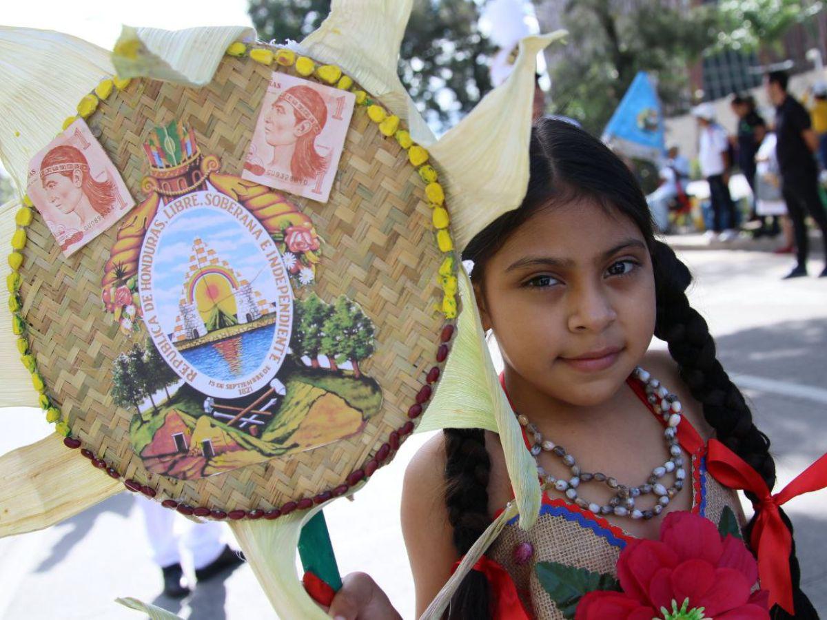 El cacique Lempira y la riqueza étnica resaltan en los desfiles de independencia patria