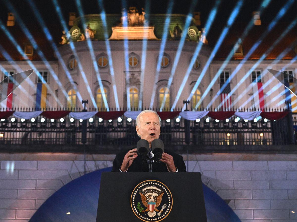 Presidente Biden limita más el acceso a asilo para migrantes