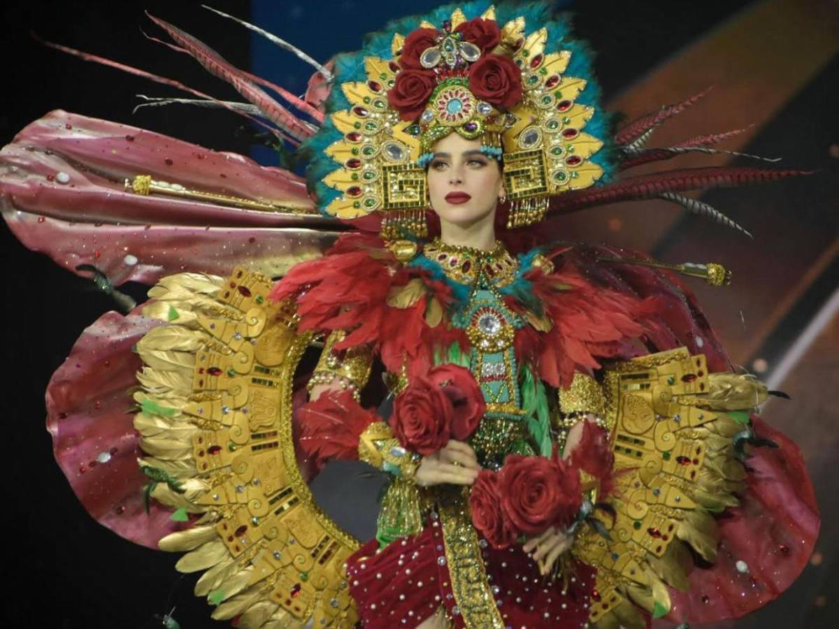 Fátima Bosch, de la polémica a la corona, así fue su paso por el Miss Universo