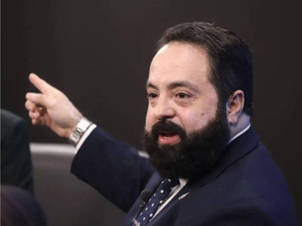 Salió a medianoche: ¿Qué se sabe de Luis Redondo tras la llegada de los nuevos diputados al CN?