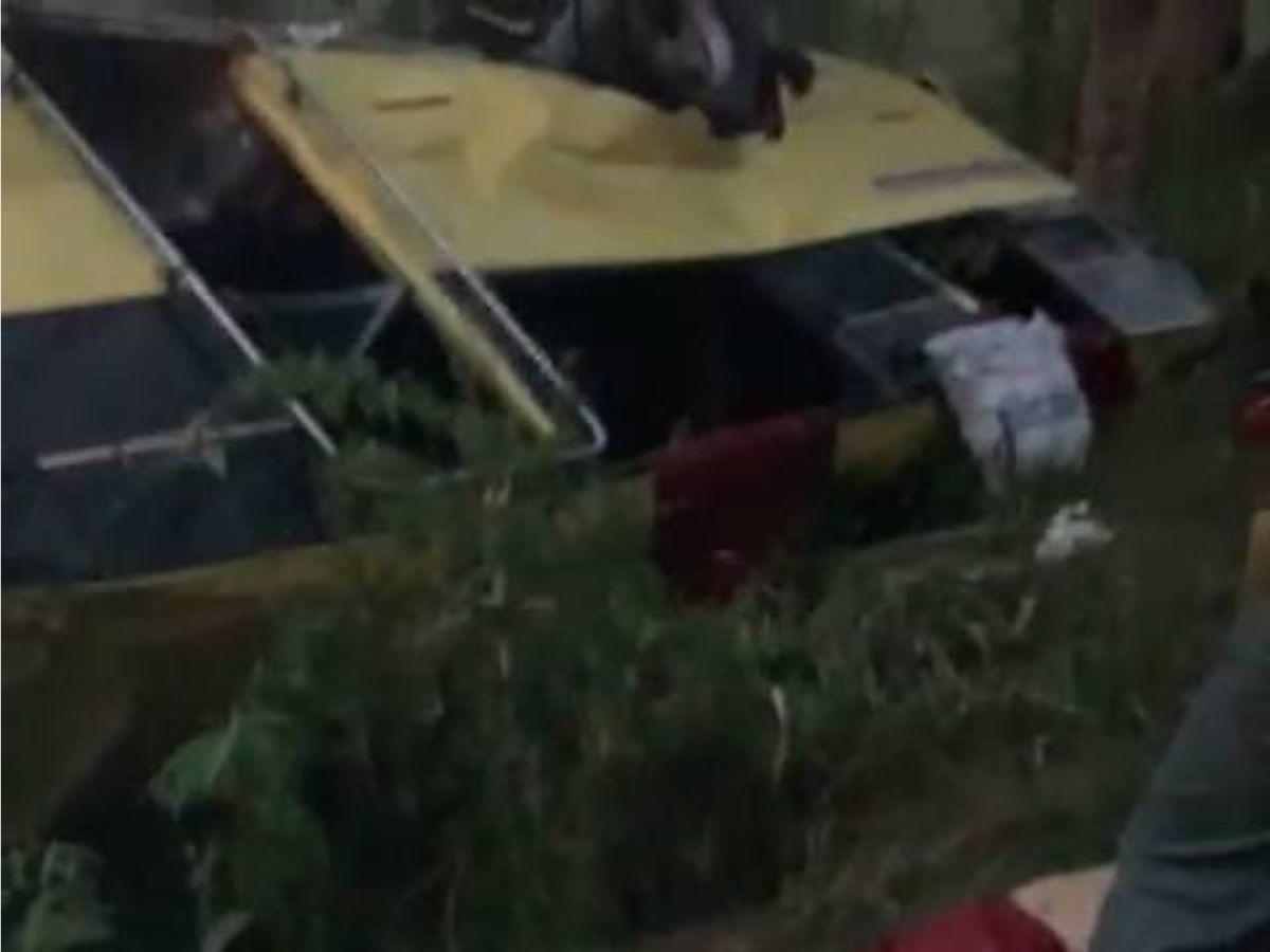 Imágenes del accidente de bus en Santa Bárbara que dejó múltiples heridos