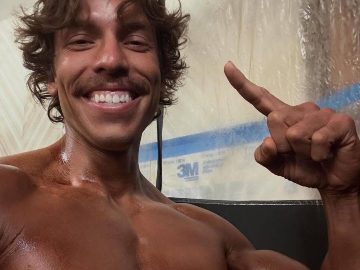 El hijo de Schwarzenegger sigue sus pasos y se convierte en campeón de culturismo
