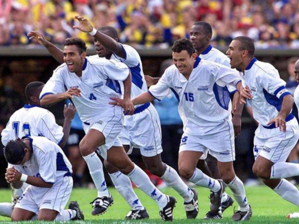 Fue tercer lugar con Honduras en Copa América 2001 y se gana la vida en Miami en construcción