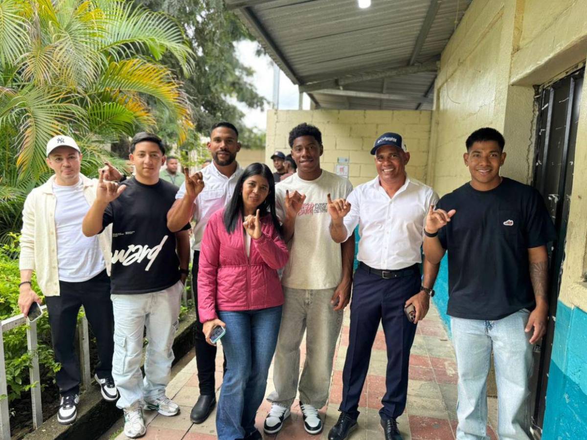 ¿A qué candidato apoyaron los jugadores y exfutbolistas de Honduras en las elecciones?
