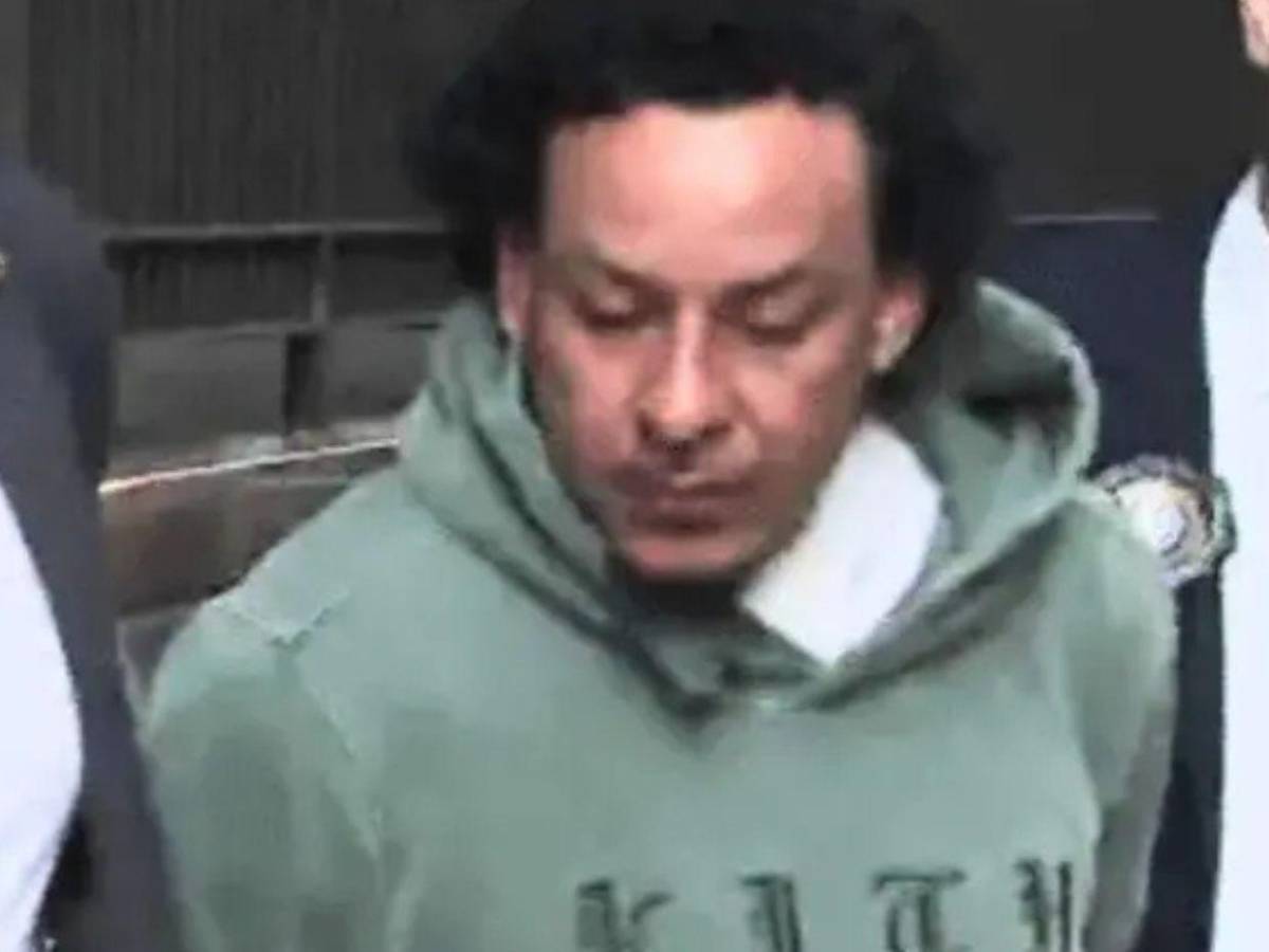 Empujó a un anciano de 83 años a las vías del metro: Arrestan hondureño en EE UU