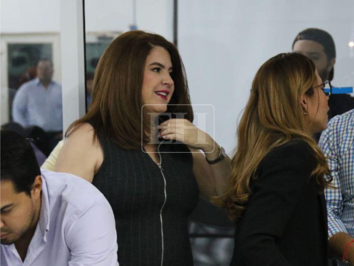 “Que viva nuestro partido, nosotros hacemos las cosas mejor”: Cossette en entrega de credenciales