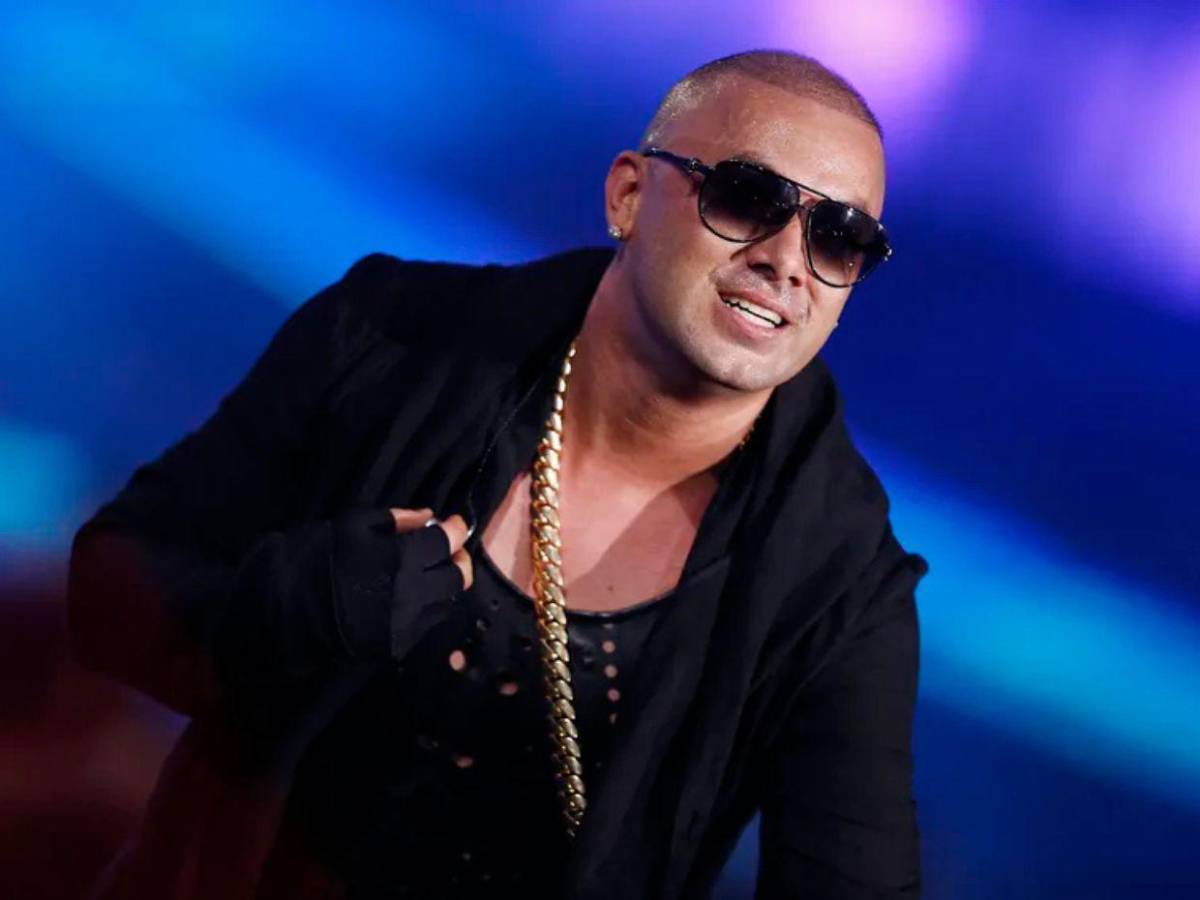 ¿De qué trata la Universidad del Perreo creada por el reguetonero Wisin?