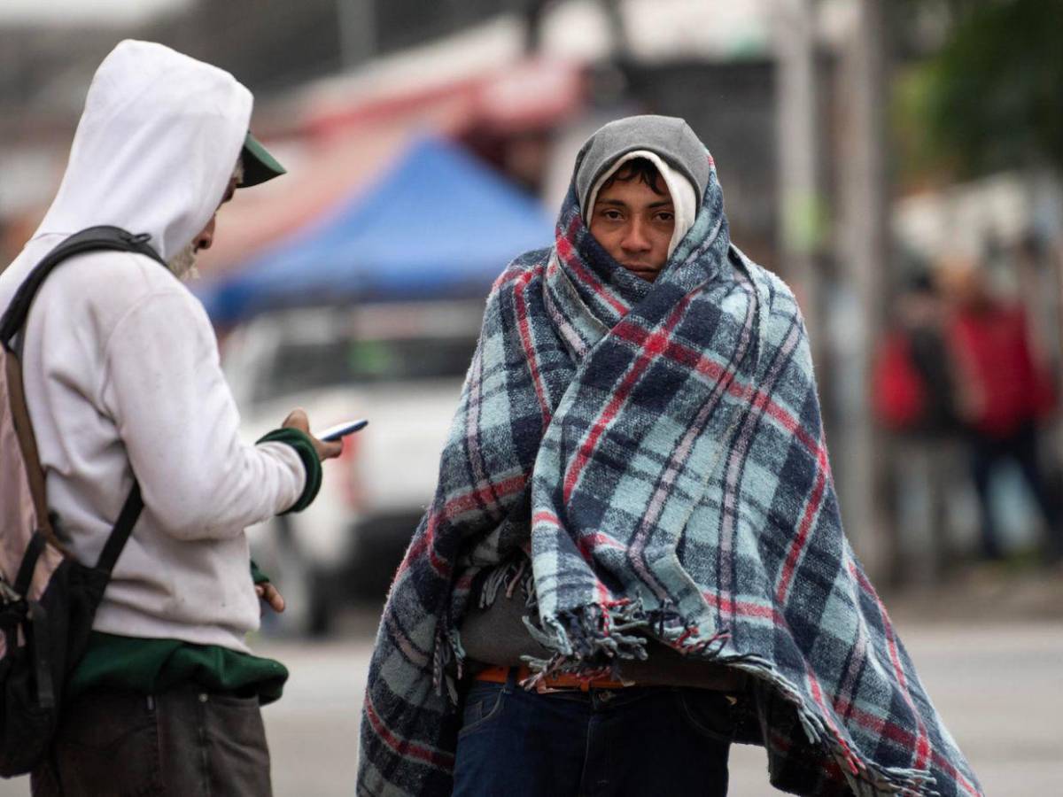 ¿Irse o quedarse? Migrantes no saben qué hacer ante medidas de Trump