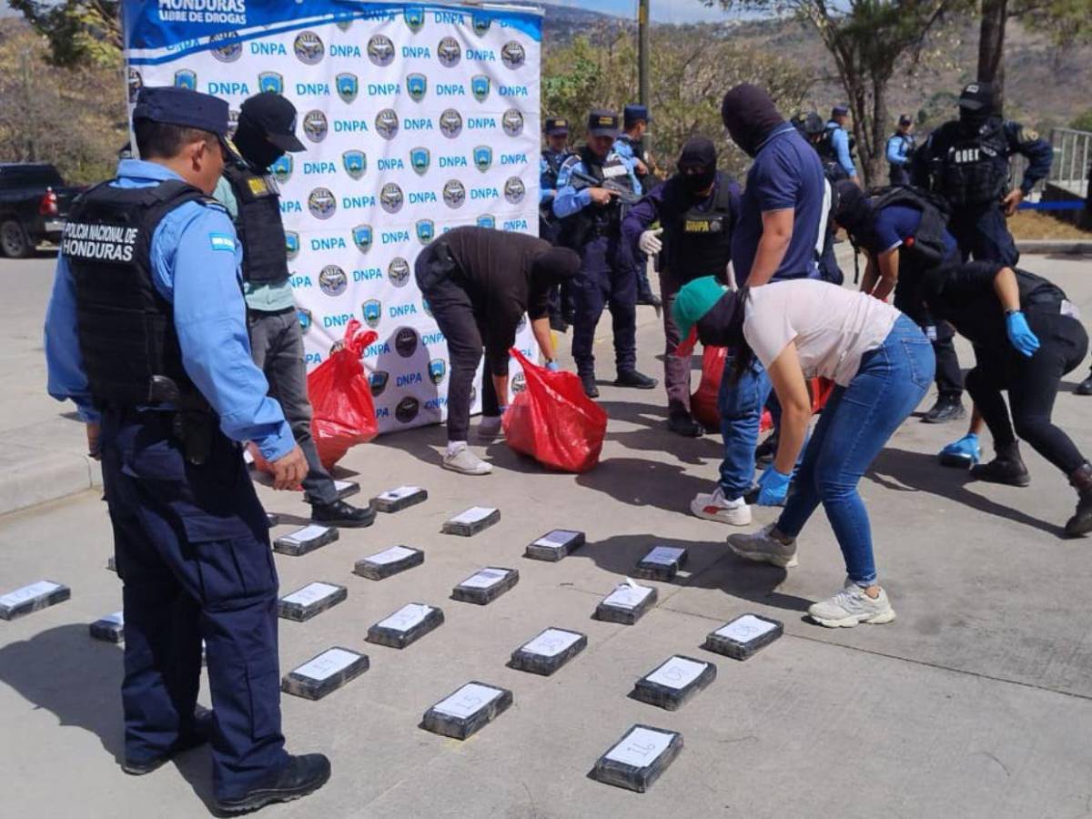 Llegan a la capital los 170 kilos de cocaína incautada en Choluteca