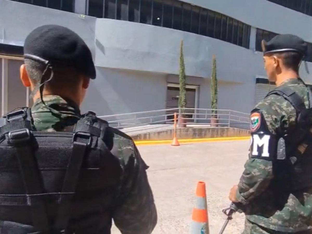 Instalaciones del CNE bajo resguardo militar y policial previo a elecciones