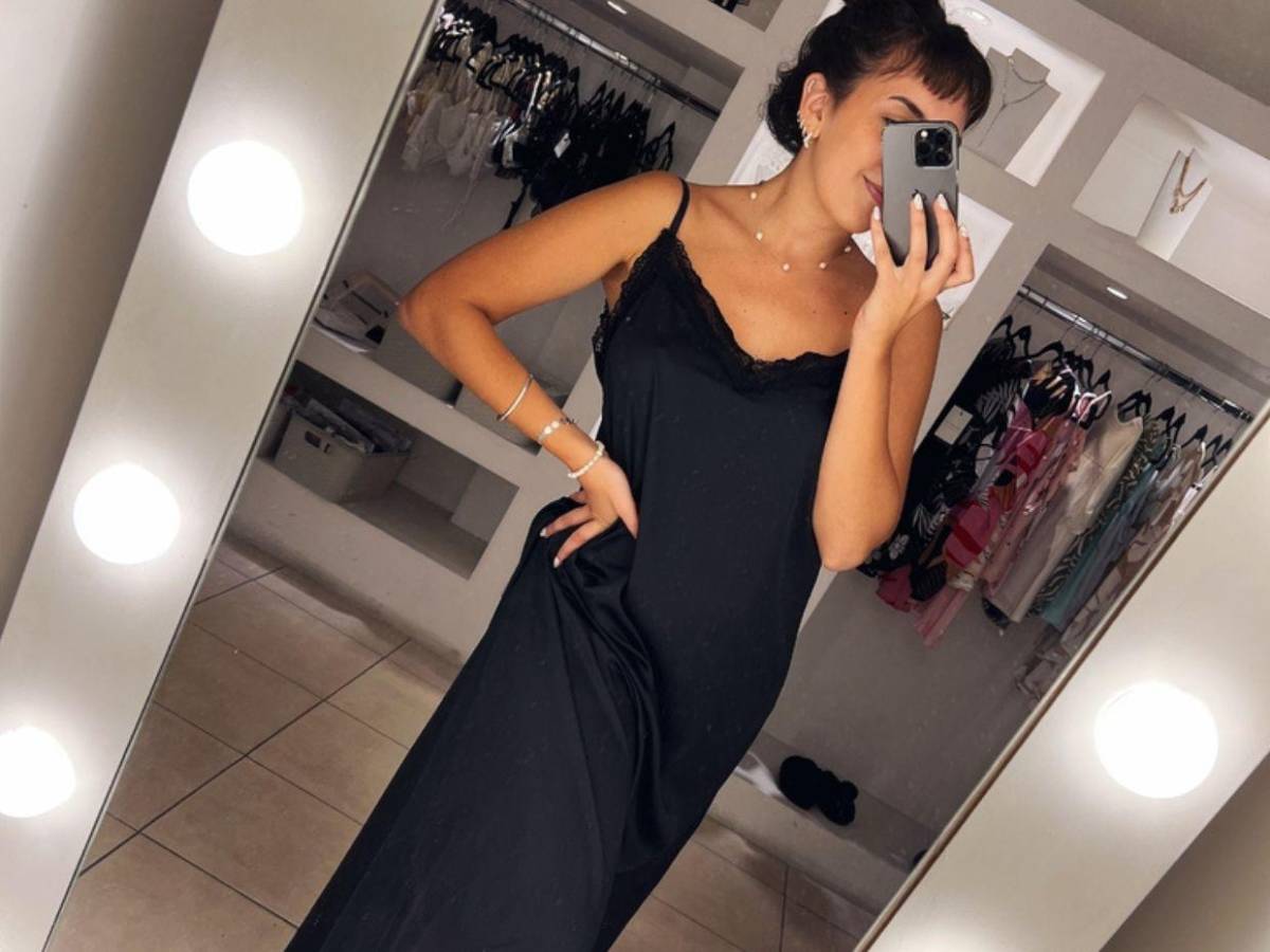 El vestido lencero prenda clave en 2025: sexy, versátil y en tendencia