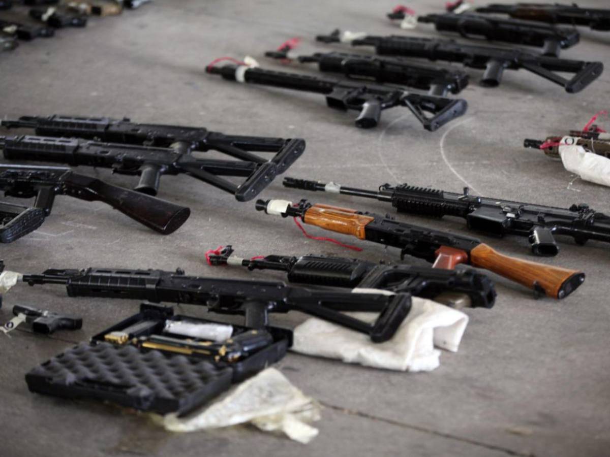 Incautan armas de alto calibre y municiones en operación marítima en Gracias a Dios Incautan armas de alto calibre y municiones en operación marítima en Gracias a Dios