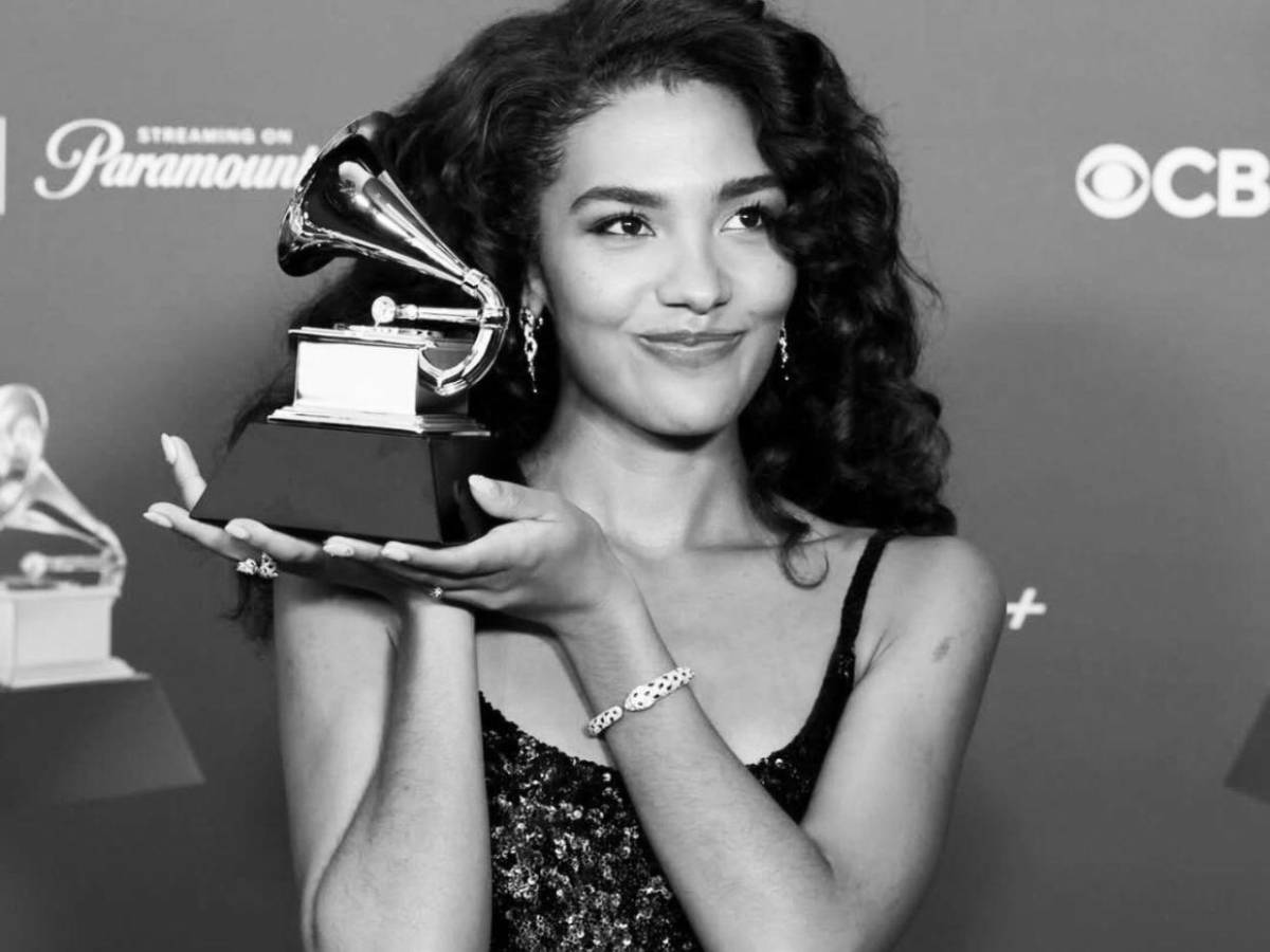 Quién es Olivia Dean, la artista que igualó a Adele con solo 26 años