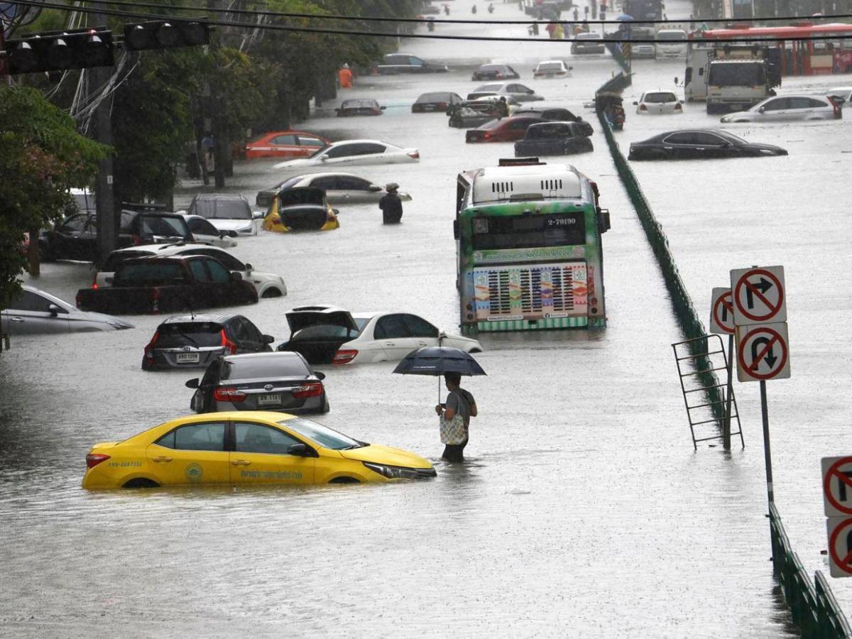Bangkok declara el estado de desastre por inundaciones tras fuertes lluvias
