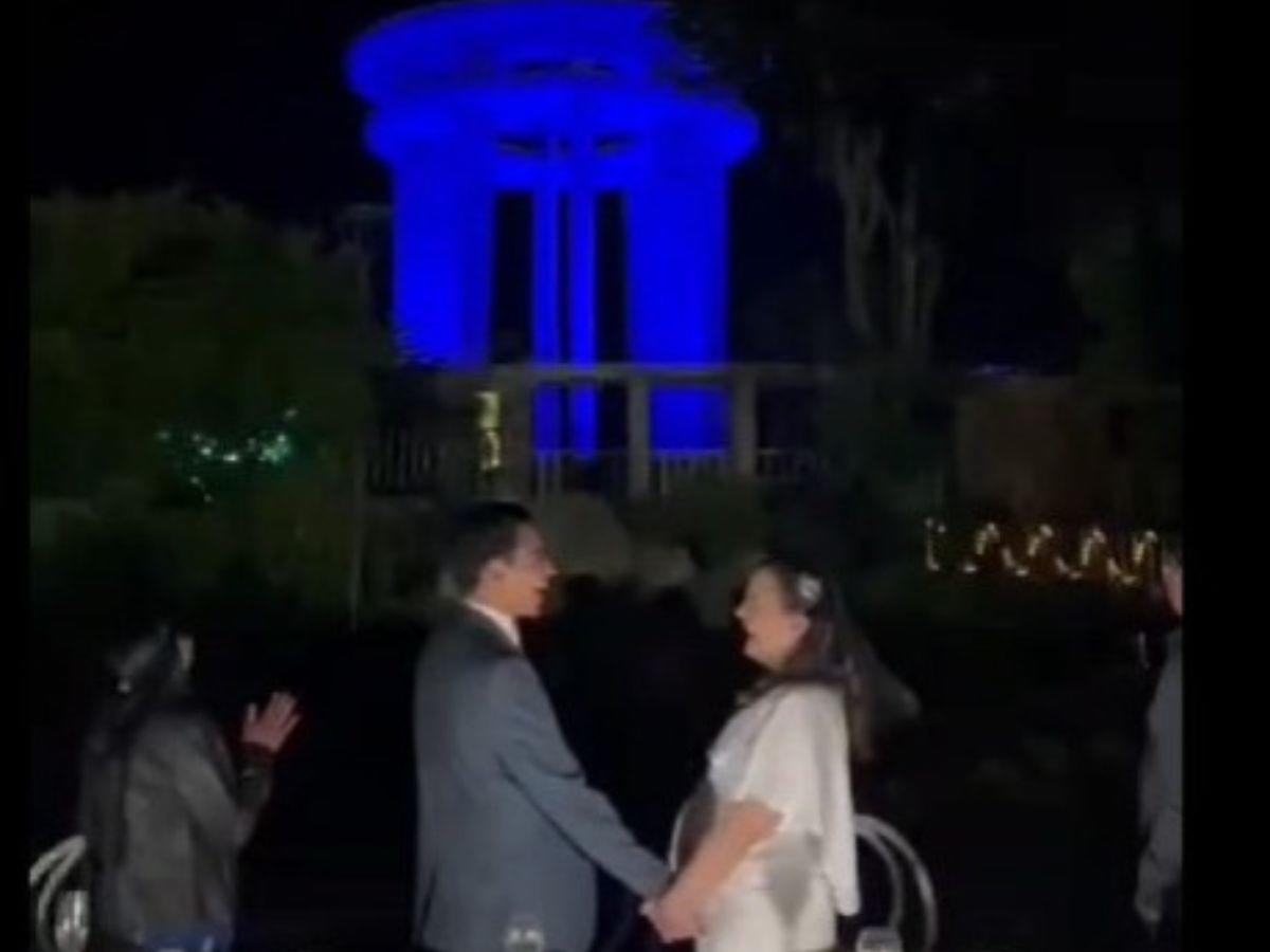 Fausto Cálix se casa y revela el sexo de su bebé iluminando el Monumento a la Paz en el Cerro Juana Laínez