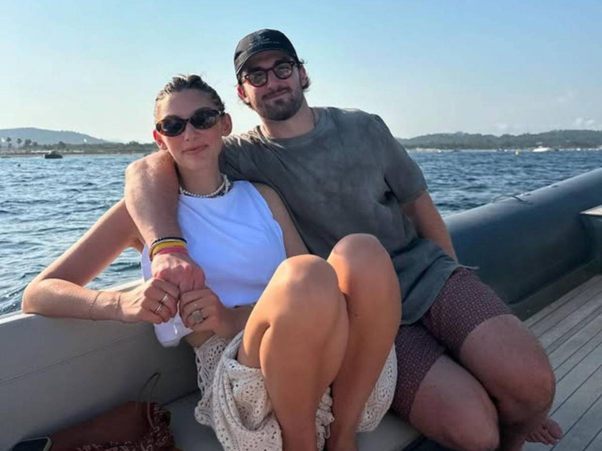 Daniel Neeson, hijo de Liam Neeson, anuncia su compromiso con Natalie Ackerman