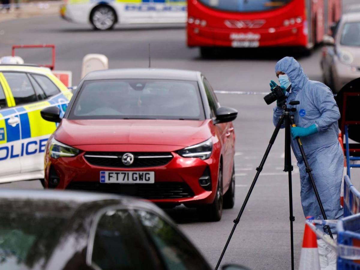 Escena: Dos judíos resultan heridos en ataque con cuchillo en Londres