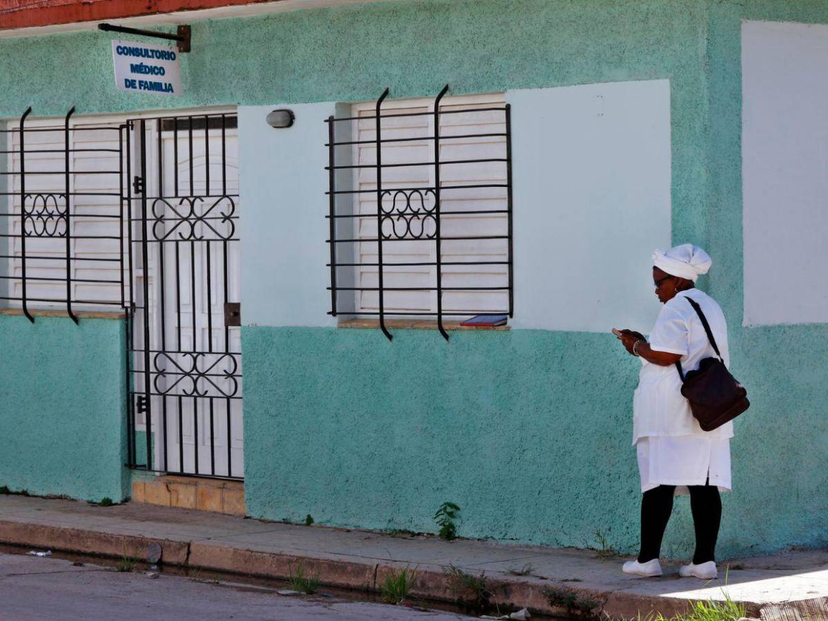 Cuba reconoce primeras muertes por epidemia de chikunguña y dengue