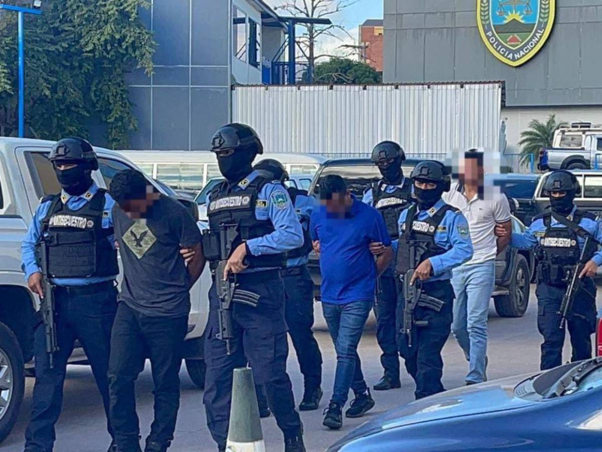 Capturan a cuatro policías por secuestrar a testigo protegido; pidieron L70 mil por su libertad