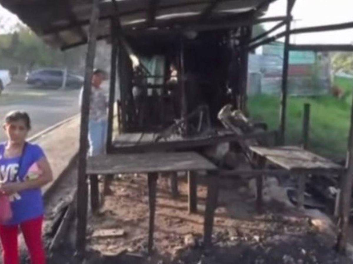“Le metieron fuego: incendio arrasa con 15 negocios en la Nueva Suyapa, Tegucigalpa