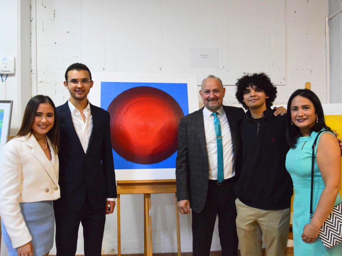 Hondureños talentosos destacan por su arte en Valencia, España