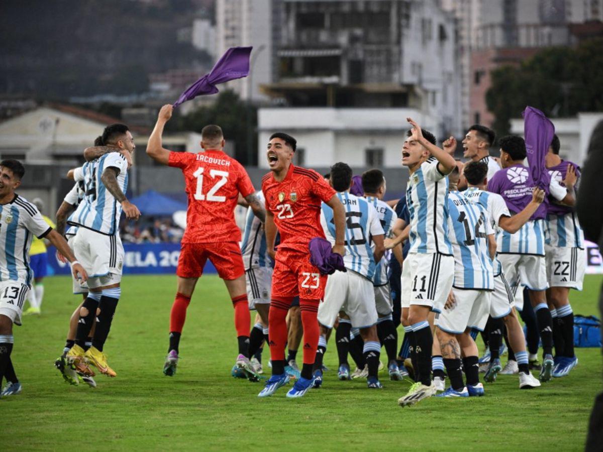 Argentina clasifica en los Olimpicos de París 2024 y elimina al bicampeón Brasil