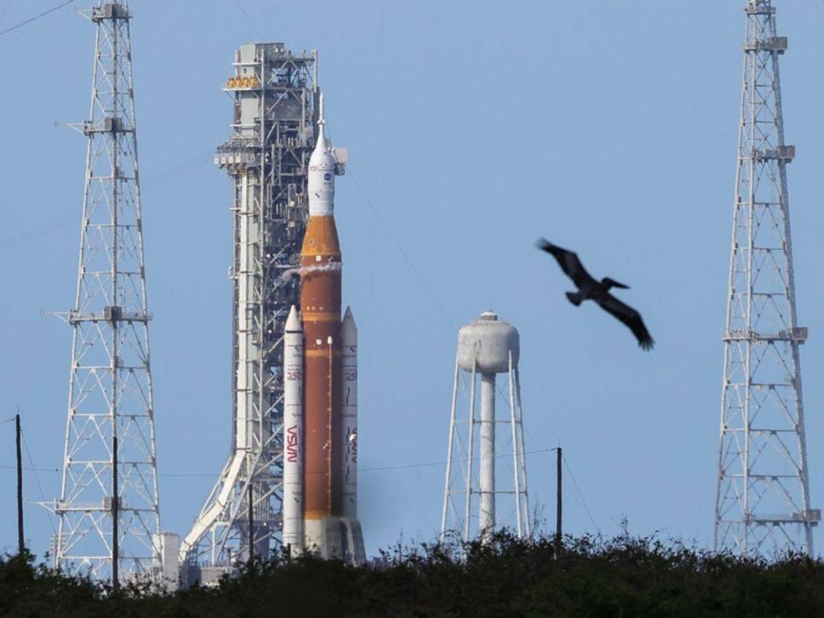 Artemis II incluye por primera vez a una mujer, un astronauta afroamericano y uno extranjero