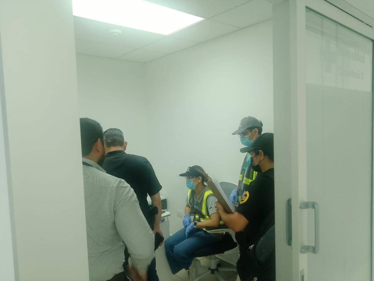 Más de 18 celulares tenía Nueva Med, clínica denunciada por EL HERALDO Plus y LA PRENSA PREMIUM, para llamar a pacientes