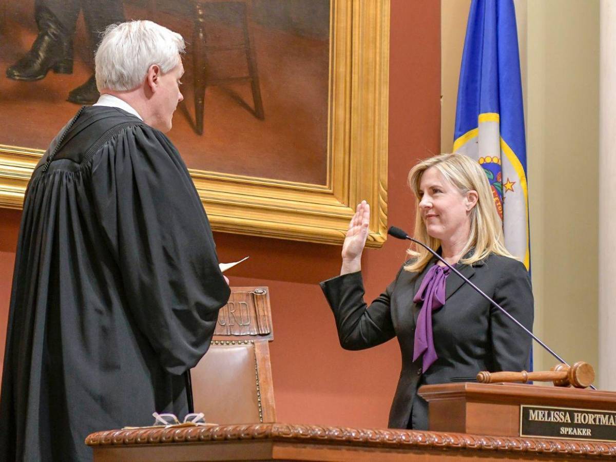 ¿Quién era Melissa Hortman, la congresista demócrata en EE UU asesinada junto a su esposo?