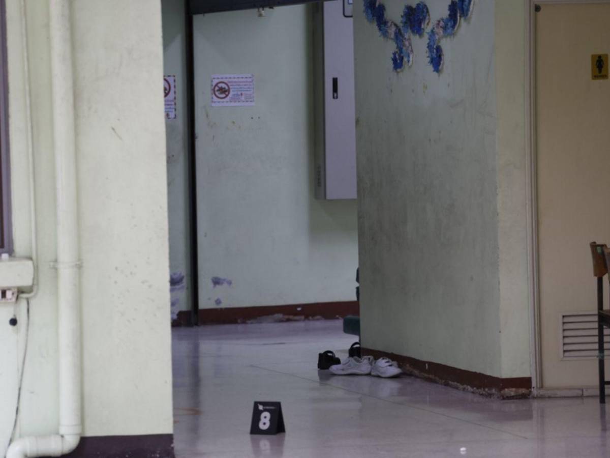 Mató a sus abuelos antes de asesinar a 6 personas en su escuela y quitarse la vida: tiroteo en Tailandia