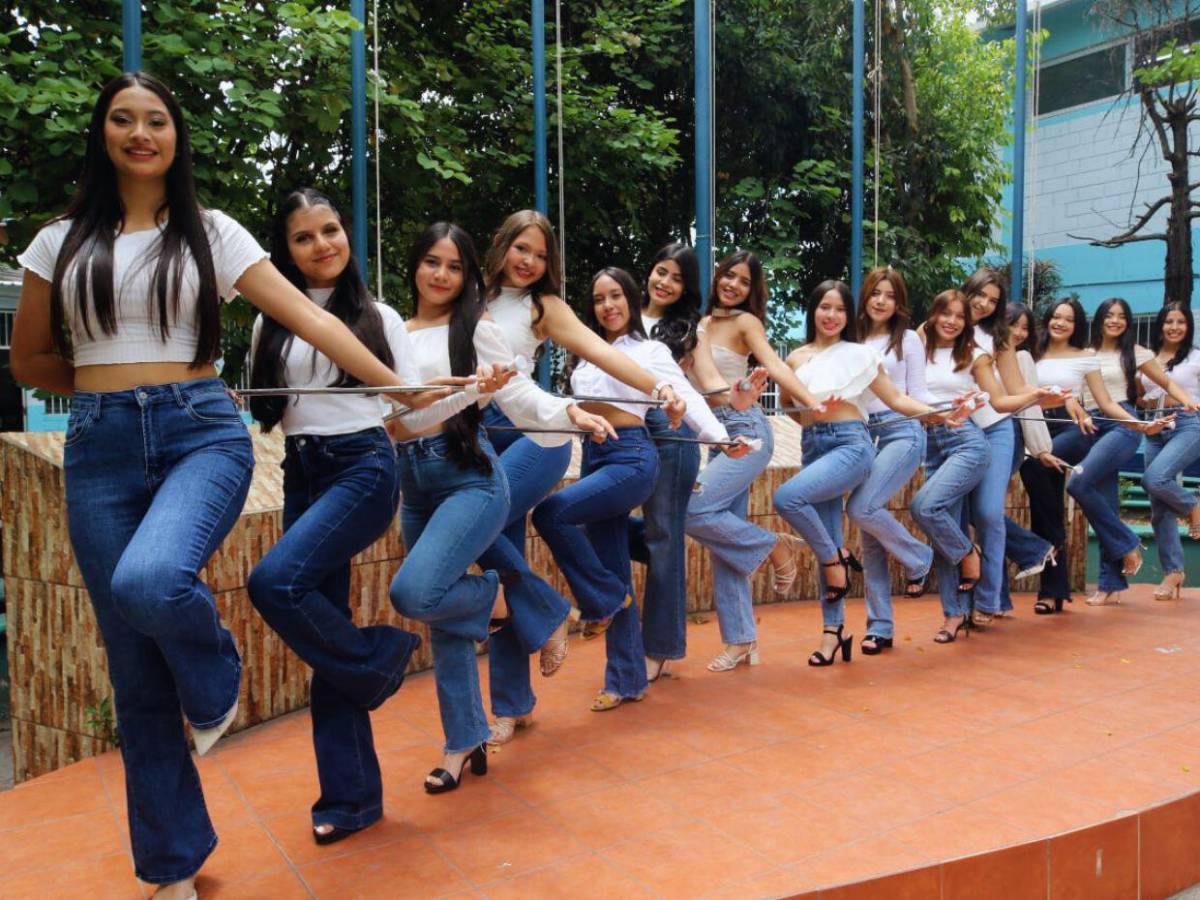 Con talento y encanto, palillonas del Milla Selva listas para deslumbrar en desfiles patrios