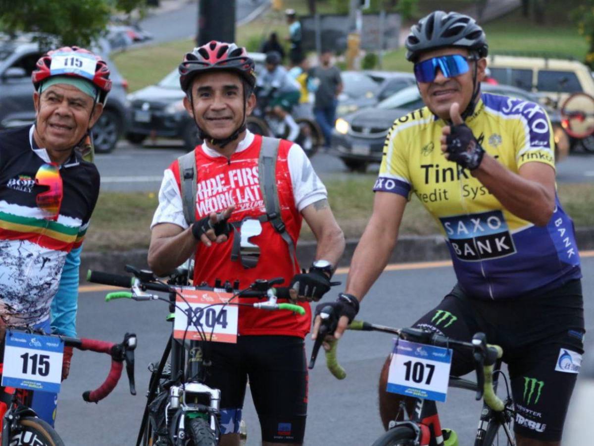 Ambiente lleno de emoción se vive en la Vuelta EL HERALDO 2025