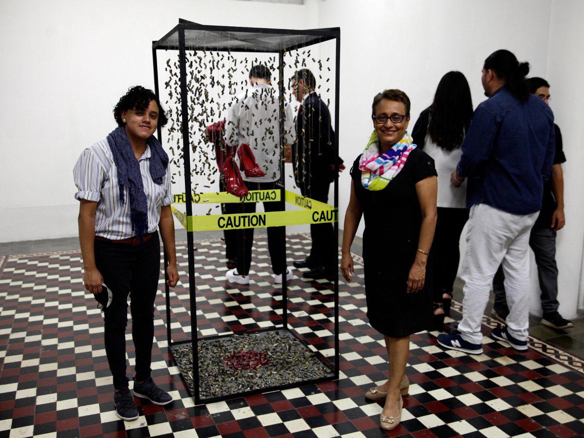 Raquel Sauceda y Pastor Sabillón, premios de la XIX Bienal de Escultura y Cerámica del IHCI
