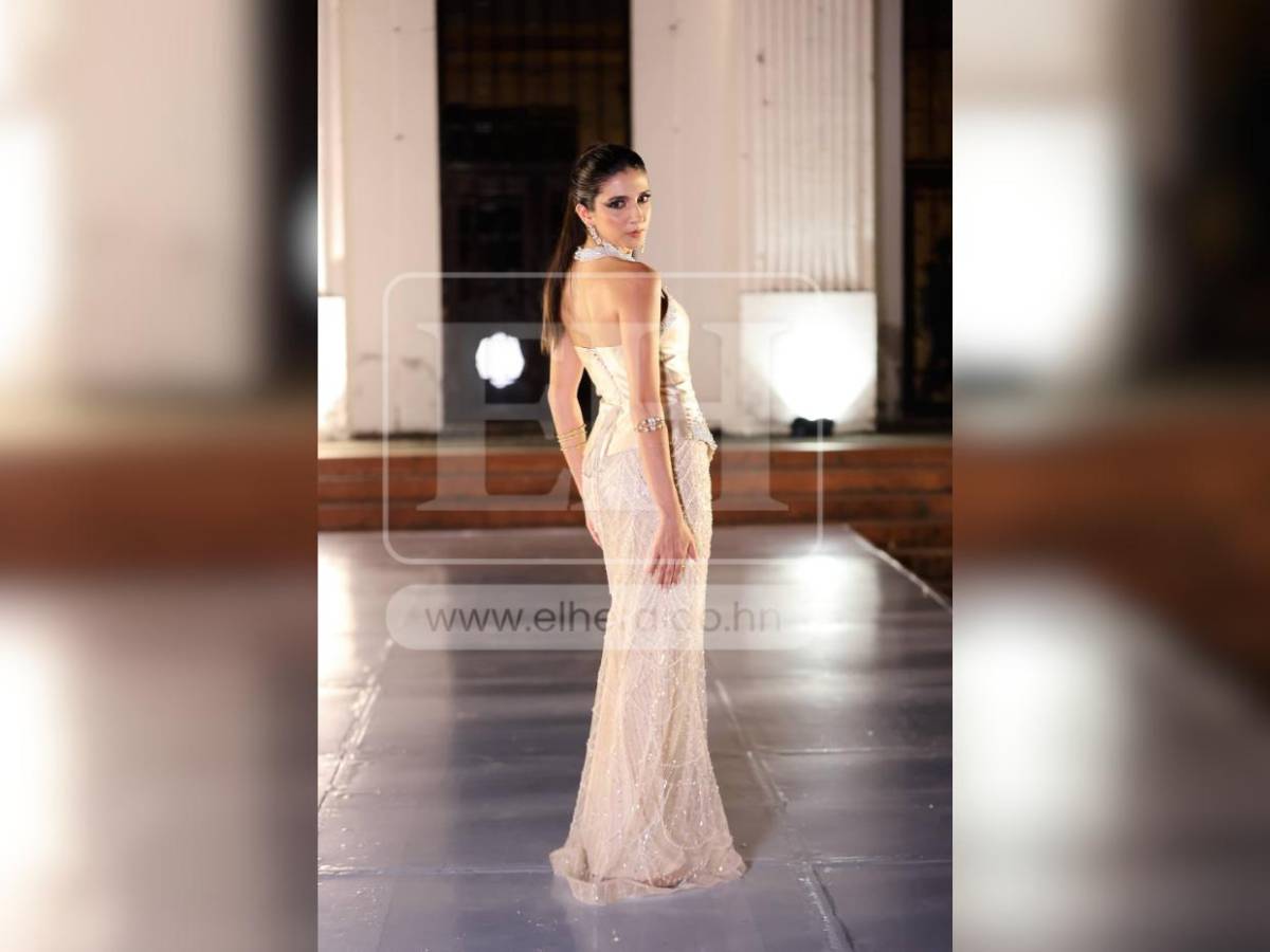Moda, elegancia y cultura: candidatas a Miss Honduras 2026 protagonizan desfile
