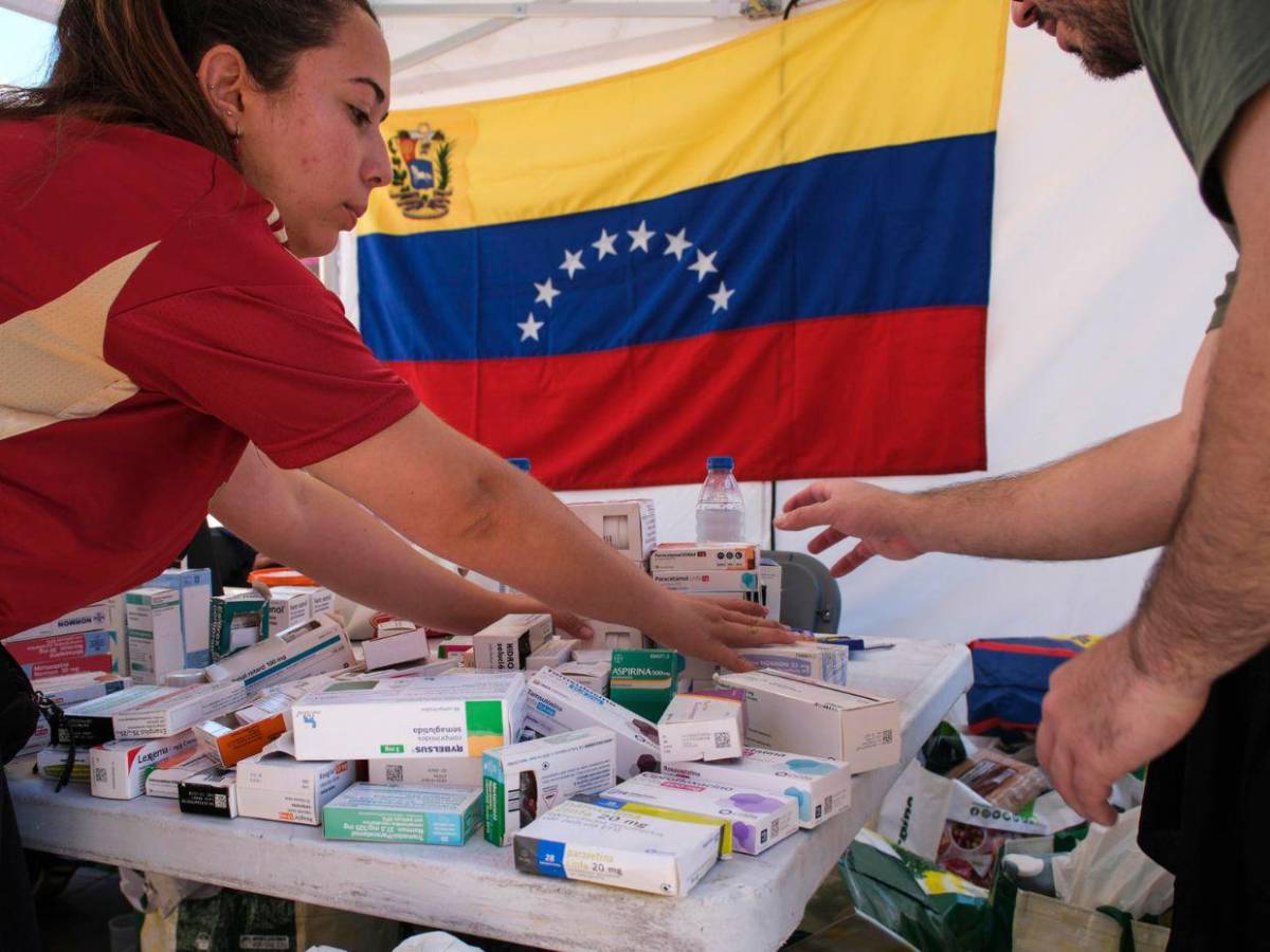 Víveres, búsqueda con perros,  drones y equipo médico: comunidad internacional no deja sola a Venezuela