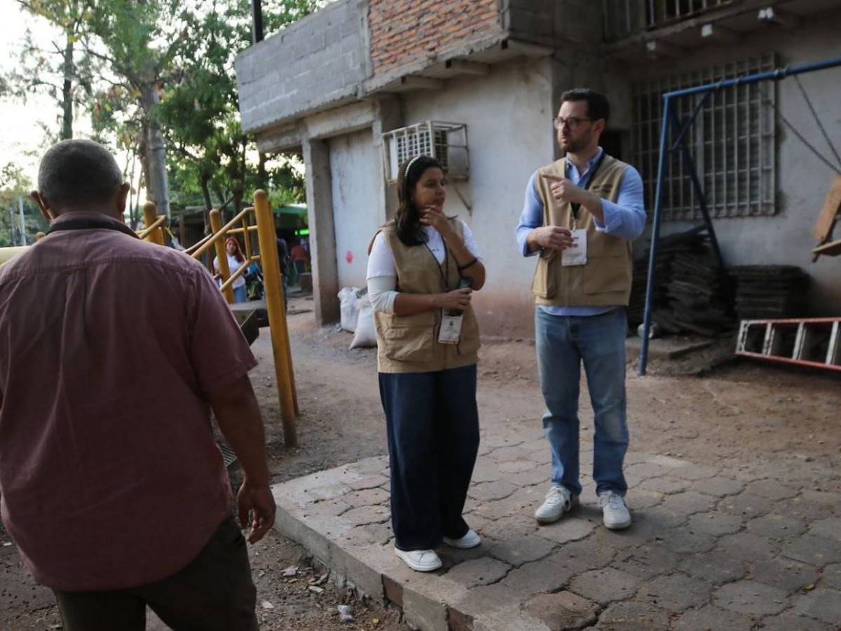 Retrasos e impasses presencian observadores electorales en las primarias 2025