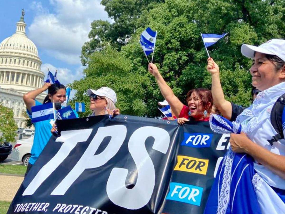 ¿Qué deben hacer ahora los hondureños tras el fin del TPS por parte de EE UU?