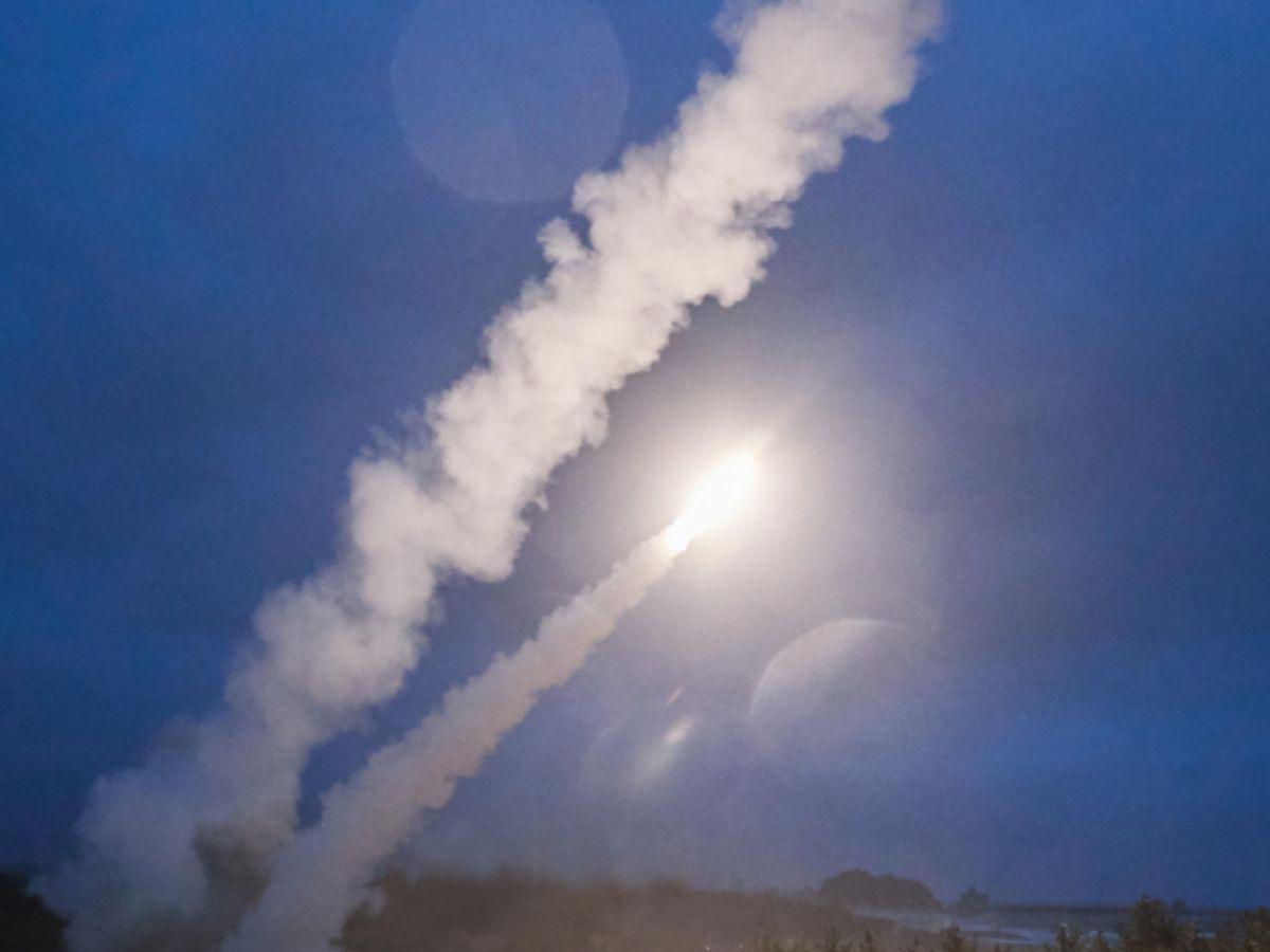 Corea del Norte dispara un misil balístico no identificado hacia el mar de Japón